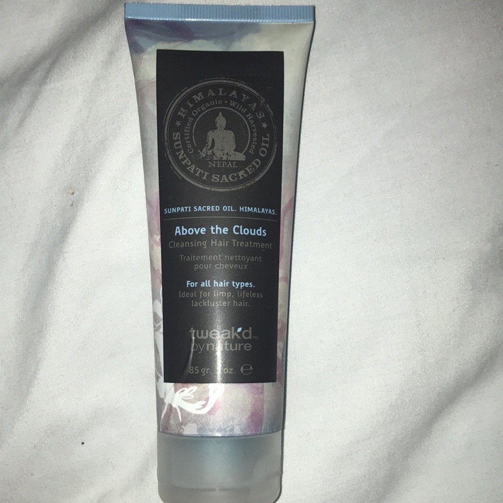 Cleansing hair treatment